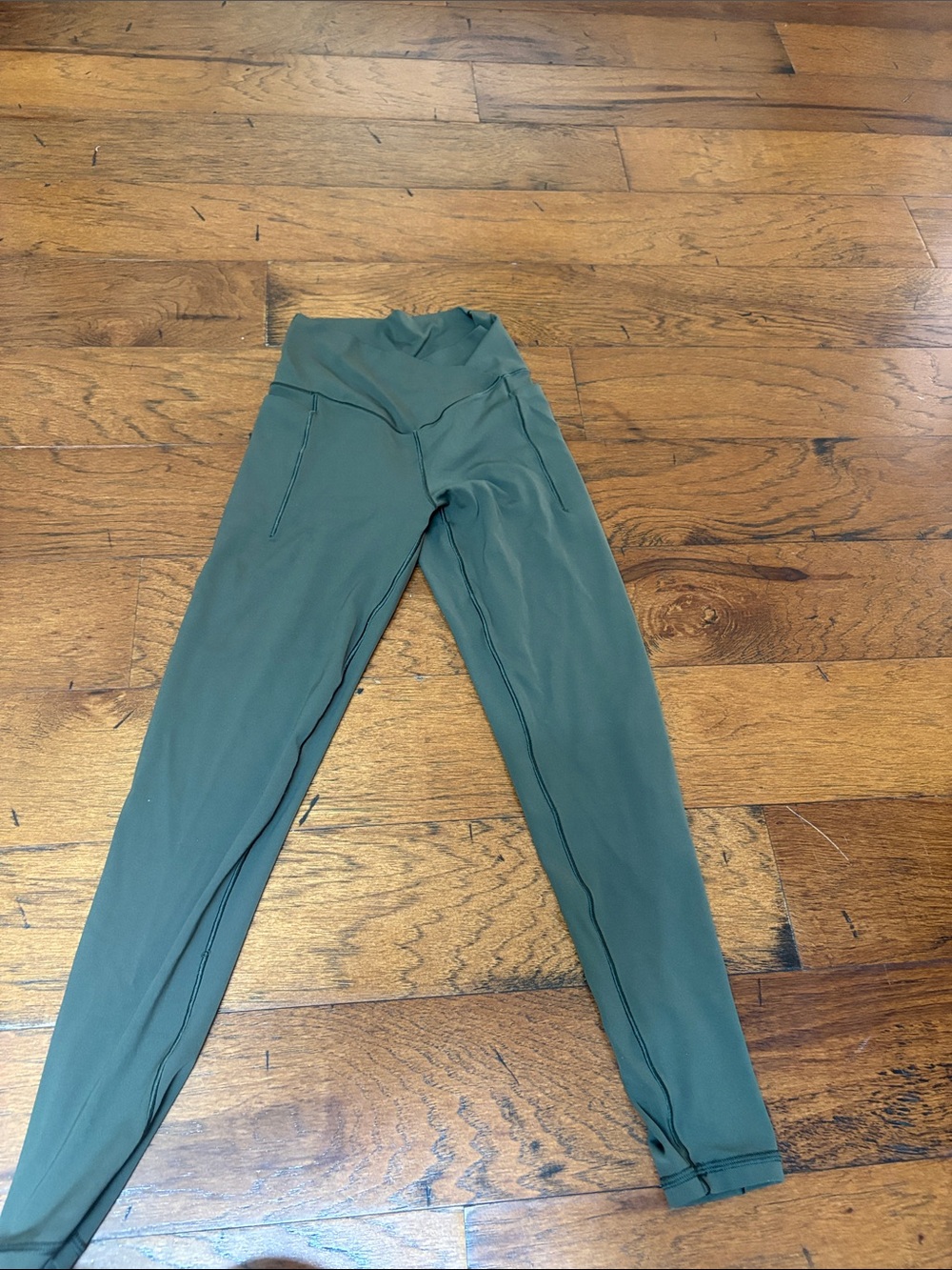 aerie offline crossover Olive Green High-Waist Leggings with side pocket